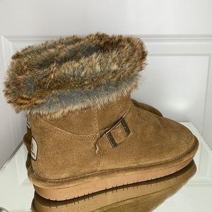 COPY - Ladies EUC Brown Bearpaw booties size 9